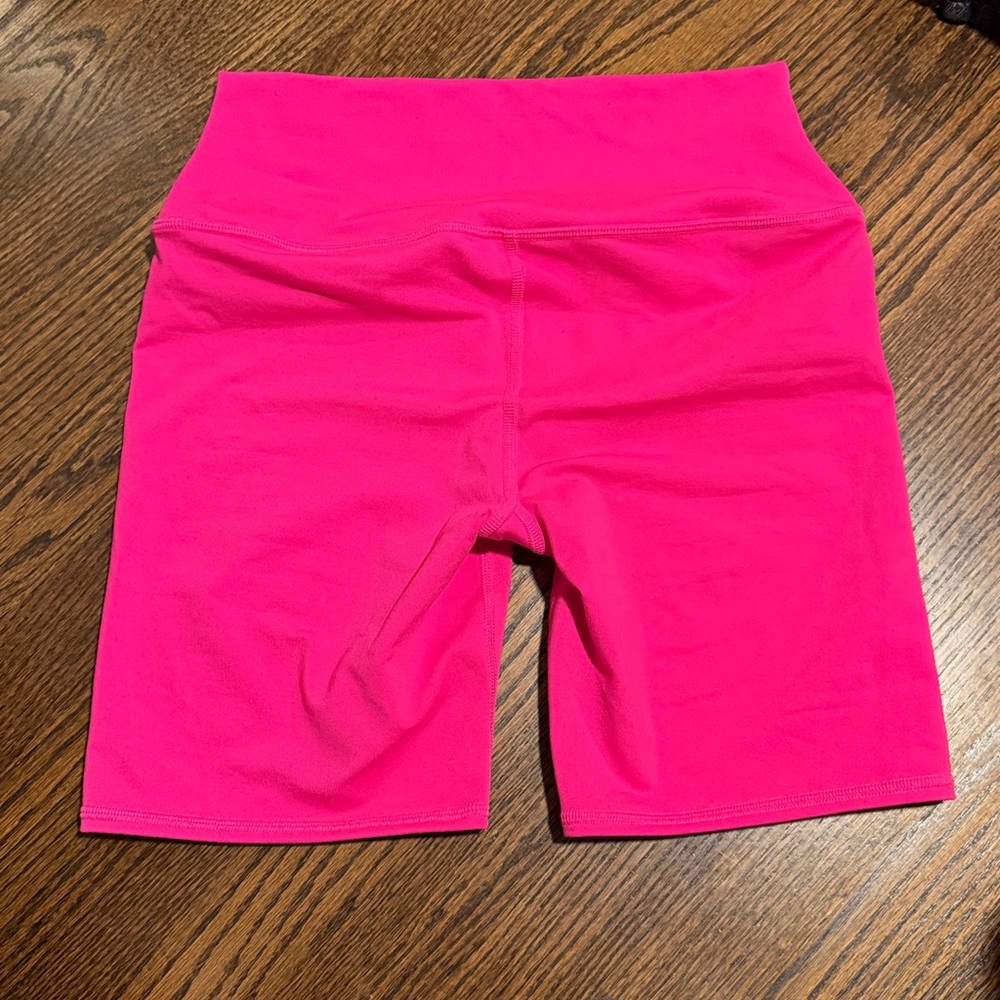 ALO Yoga High-Rise Bike Shorts in Bright Pink - Picture 2 of 2